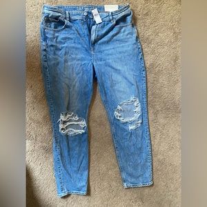 American Eagle Tall mom jean size 18
